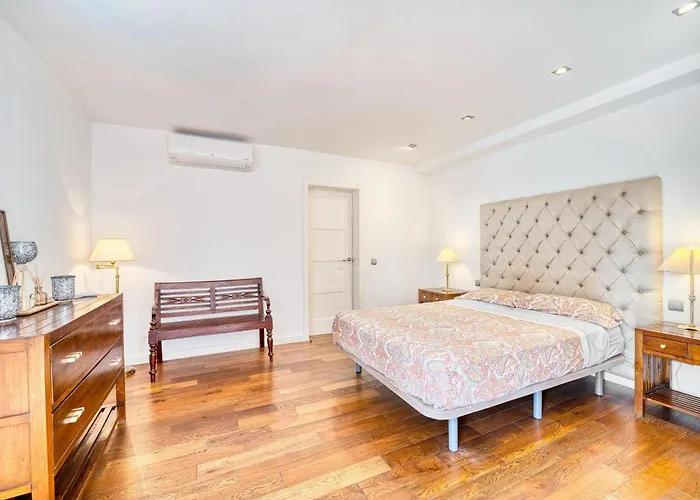 1102 With Pool ,lounge, Bbq ,direkt In Marbella